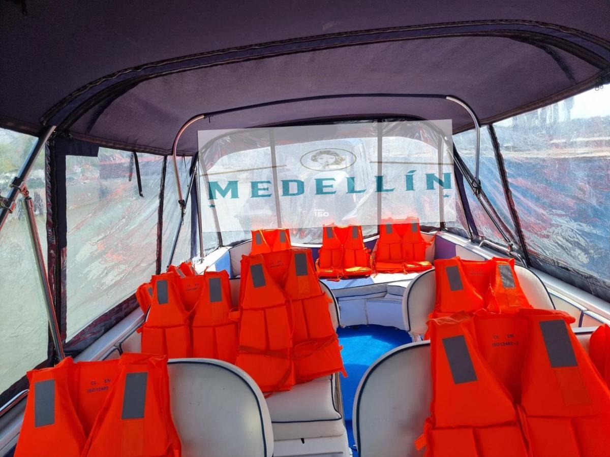 Pensiunea Medellin Tulcea Luaran gambar